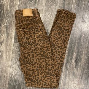 American Eagle size 0 leopard print hi-rise jegging